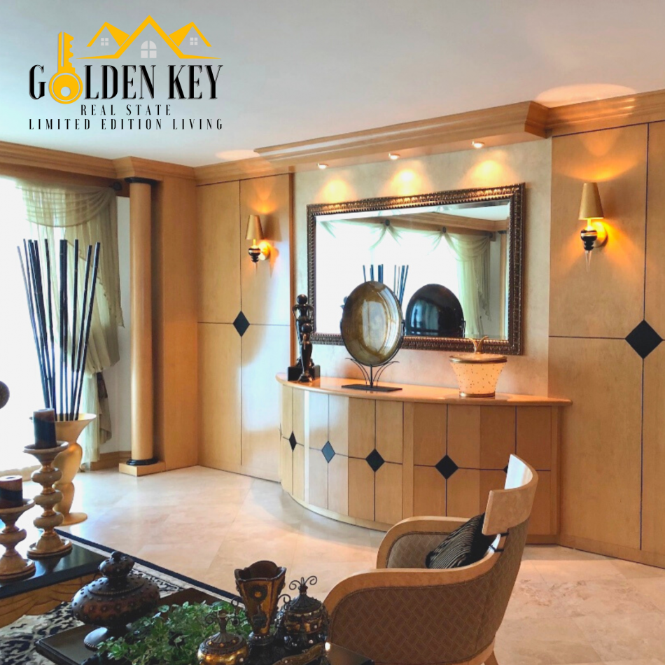 The Peninsula Departamento 2204