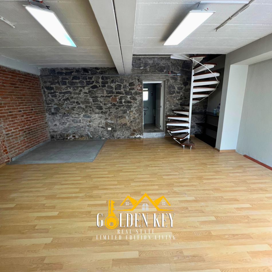 Oficina Loft Industrial Contemporanea